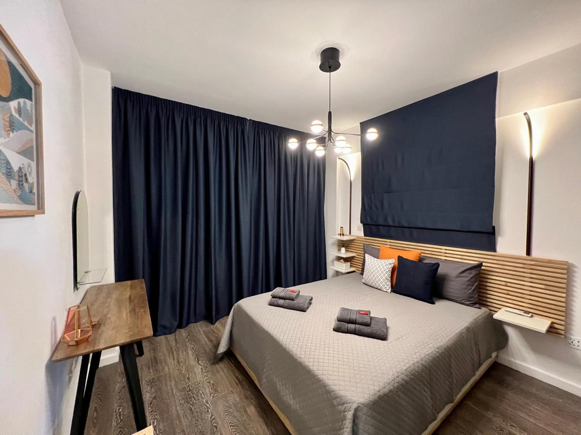 Fat Cow Apartments Larnaca Exterior photo